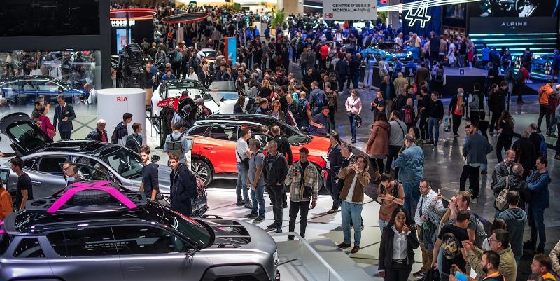 illustration de Le 90ᵉ mondial de l'auto à paris attire 500 000 visiteurs