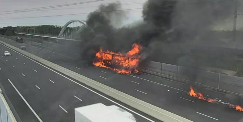 illustration de Incendie de poids lourd : l’A9 coupée près de Montpellier déviation par l'A709